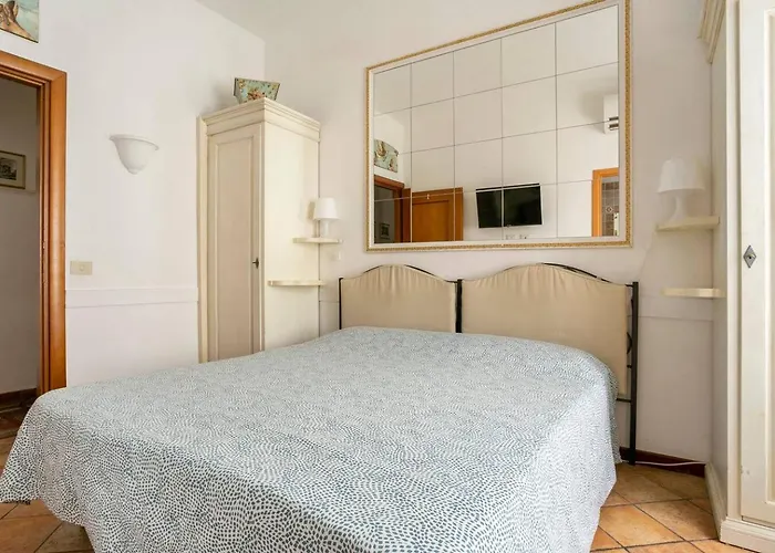 Scipioni بيت ضيافة 4*